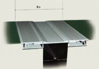 金属卡锁型地面变形缝/伸缩缝